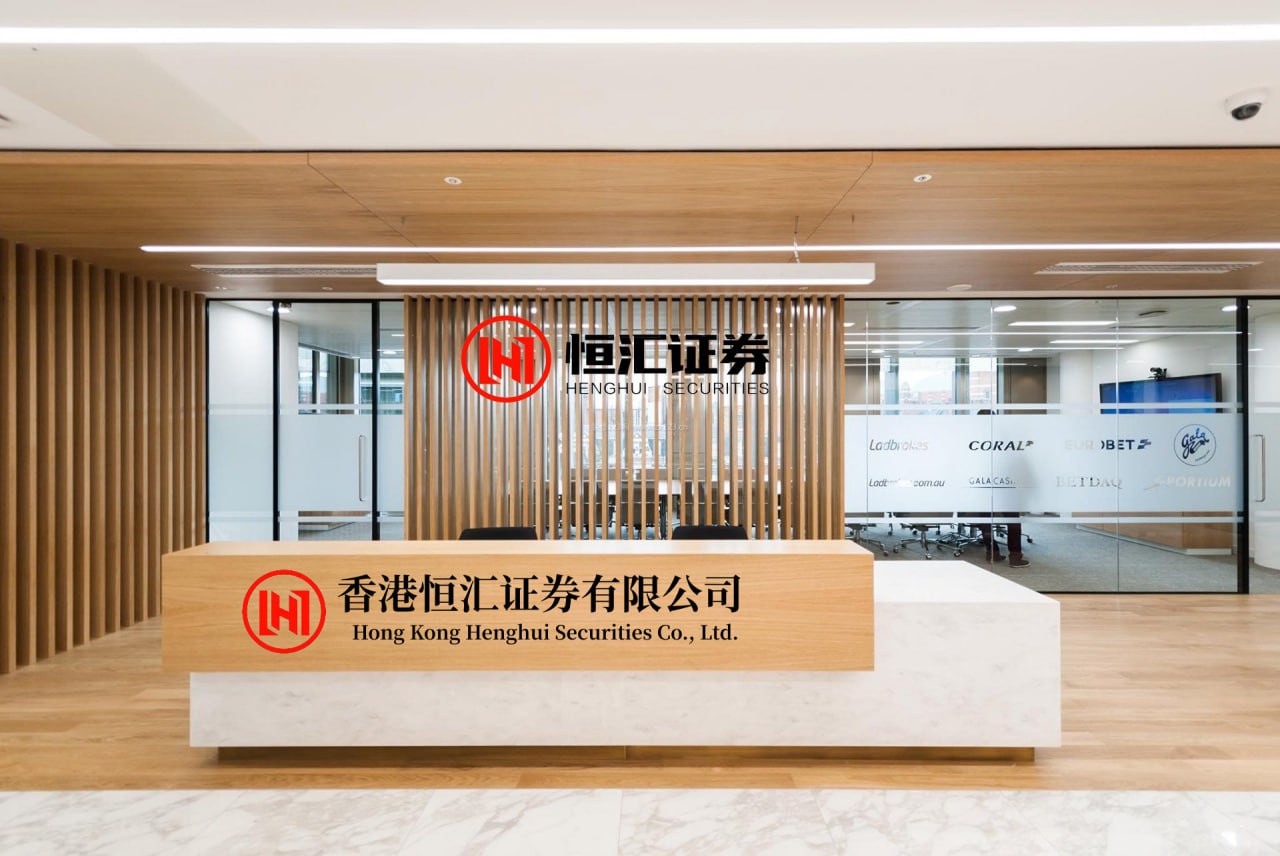 配资交易股票官网 6.98万元起！鑫源向上V6上市，商用车价值标杆再刷新